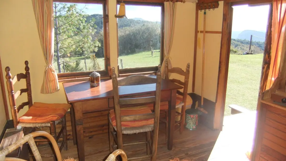 Roulotte Vue du lit OT