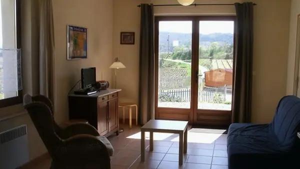 ENTRE LES VIGNES - GÎTE LA BLANQUETTE