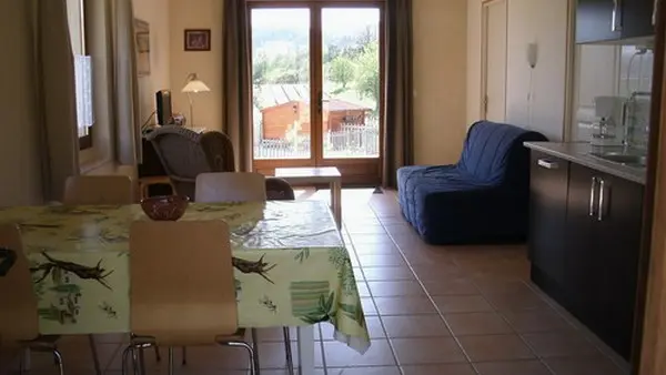 ENTRE LES VIGNES - GÎTE LA BLANQUETTE