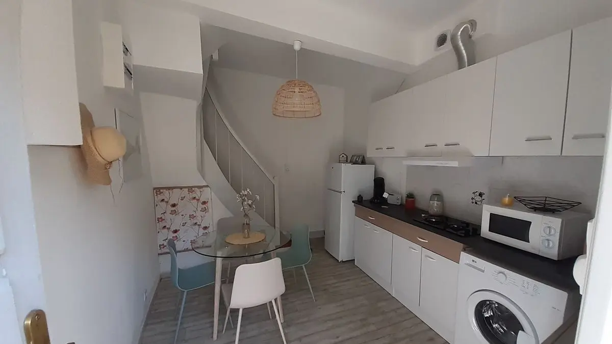 AGRÉABLE MINI-MAISON LIMOUXINE