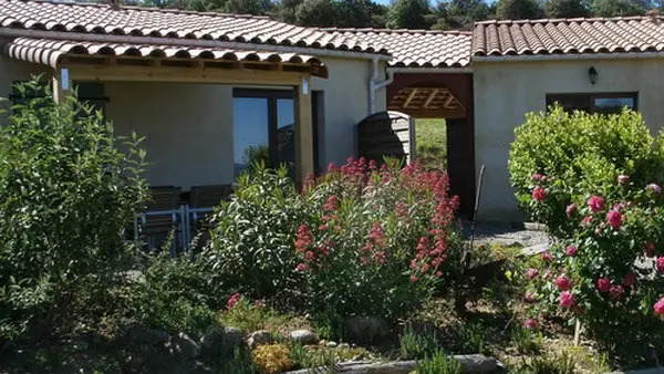 ENTRE LES VIGNES - GÎTE LE PINOT NOIR