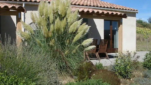 ENTRE LES VIGNES - GÎTE LA BLANQUETTE