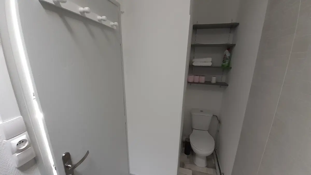 AGRÉABLE MINI-MAISON LIMOUXINE