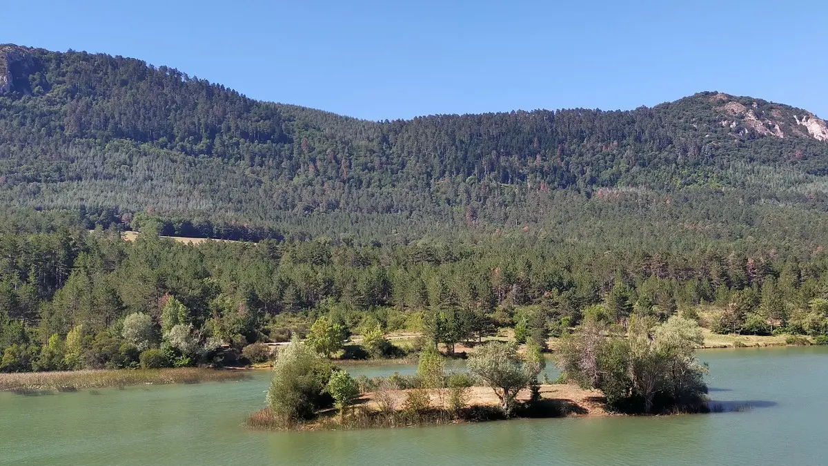 arques-2024-07-camping-innature-lac-paysage