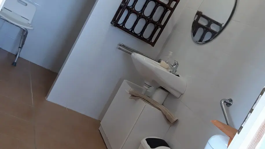 ENTRE LES VIGNES - GÎTE LA BLANQUETTE SDB