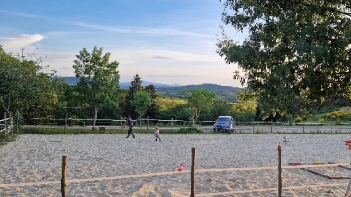 la ferme de lamoure(5).