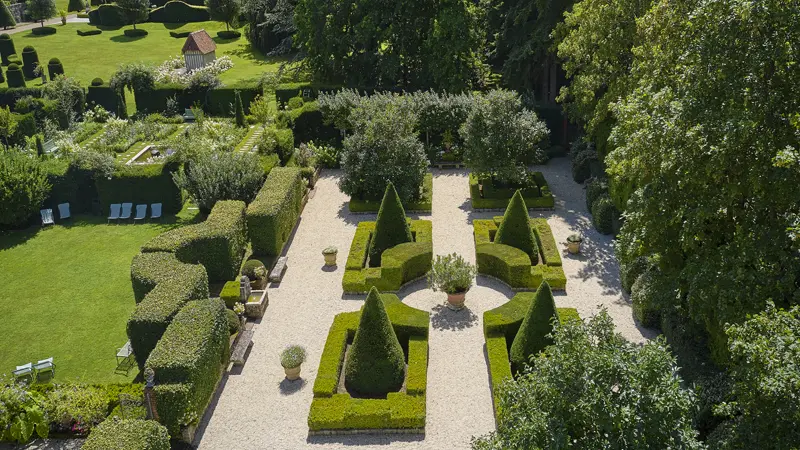 4 le jardin italien © manolo Mylonas _ Connaissance des Arts Chateau et Jardin de Boutemont 160