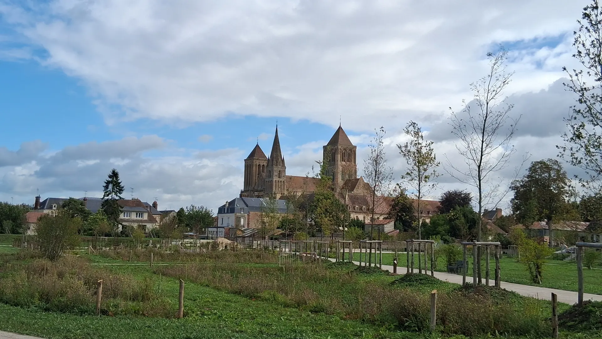 Vue du parc des Tanneries côté rue de l'Eau