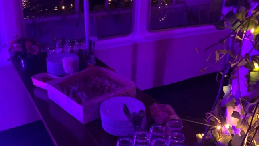 Privatisation-avec-aperitif-sur-Le-Ville-d-Honfleur-web-2