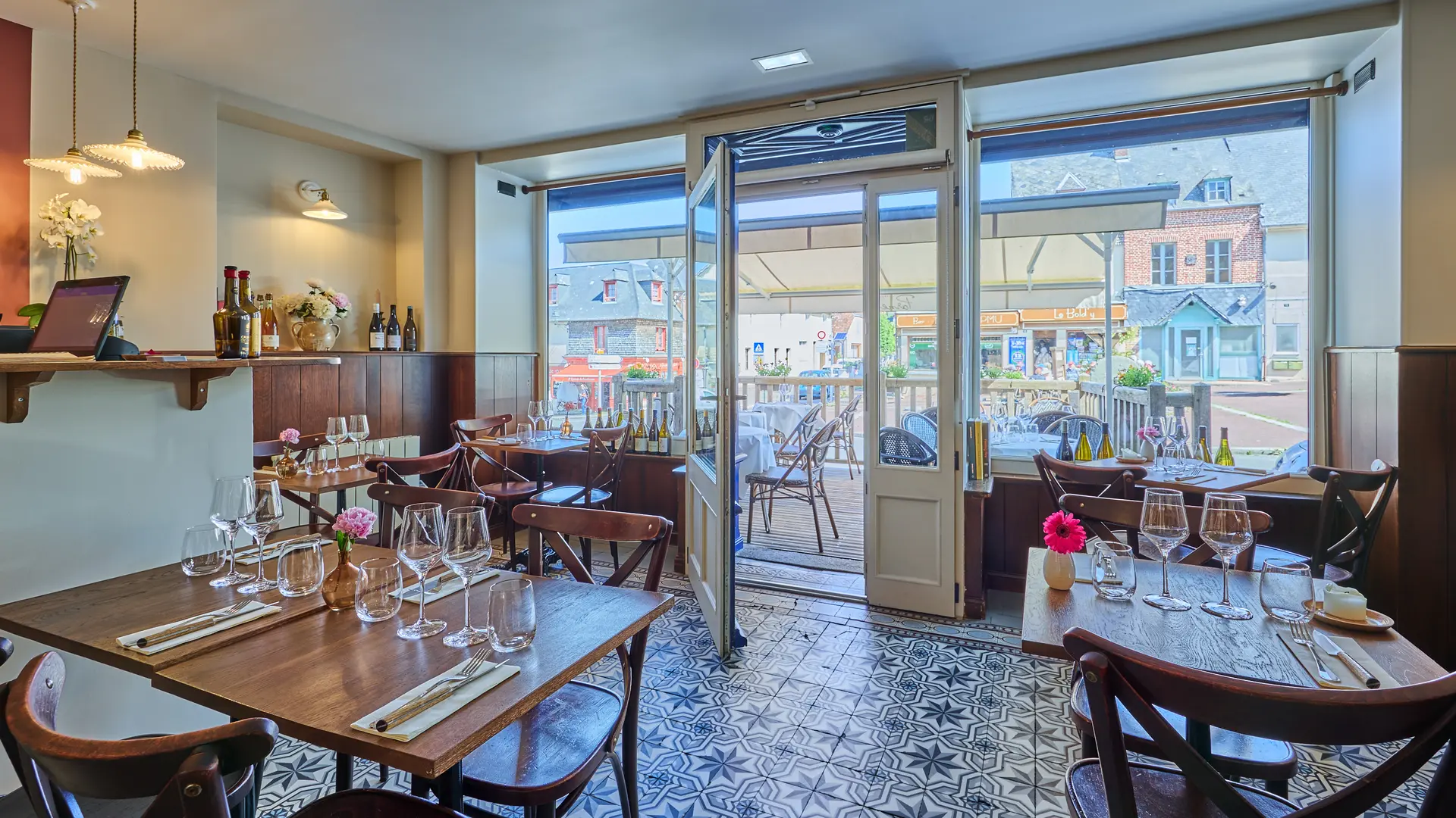 ad93b6367f5c28815331051fef2b009e