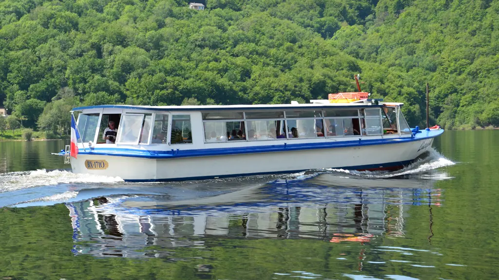 Vedettes panoramiques du lac de Bort_3