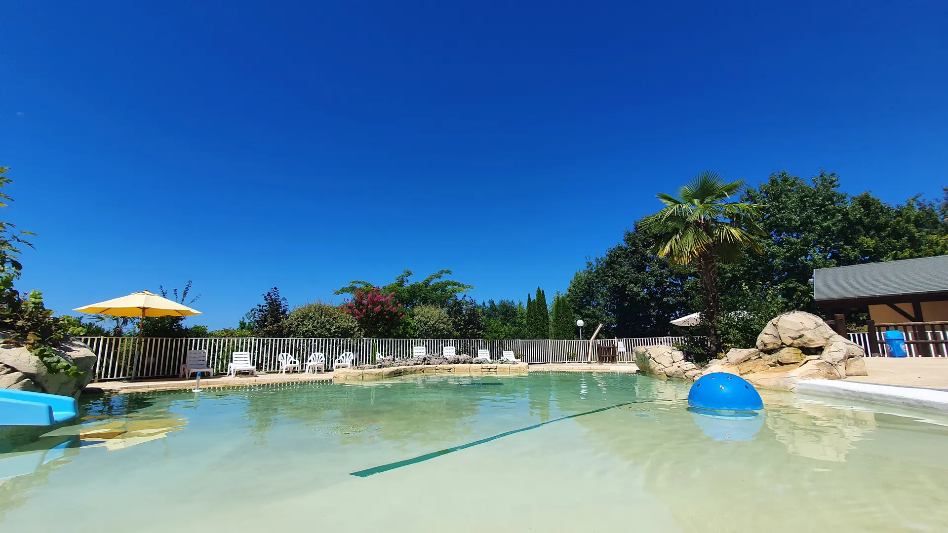 domaine_chapelle_correze_vacances_piscine_gite