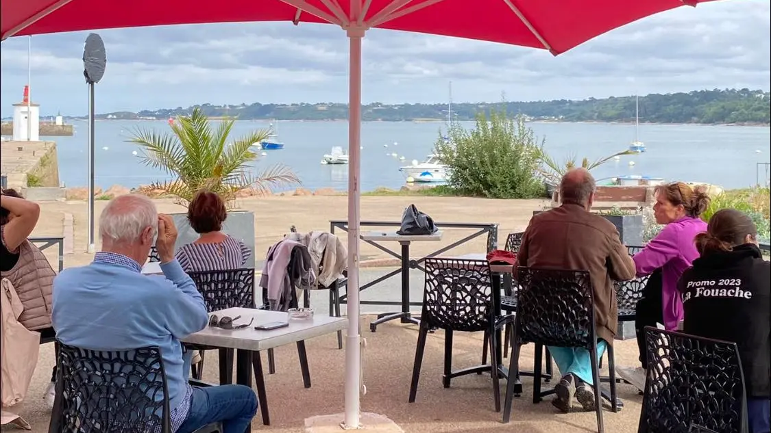 Terrasse de Strojna au Port de plaisance