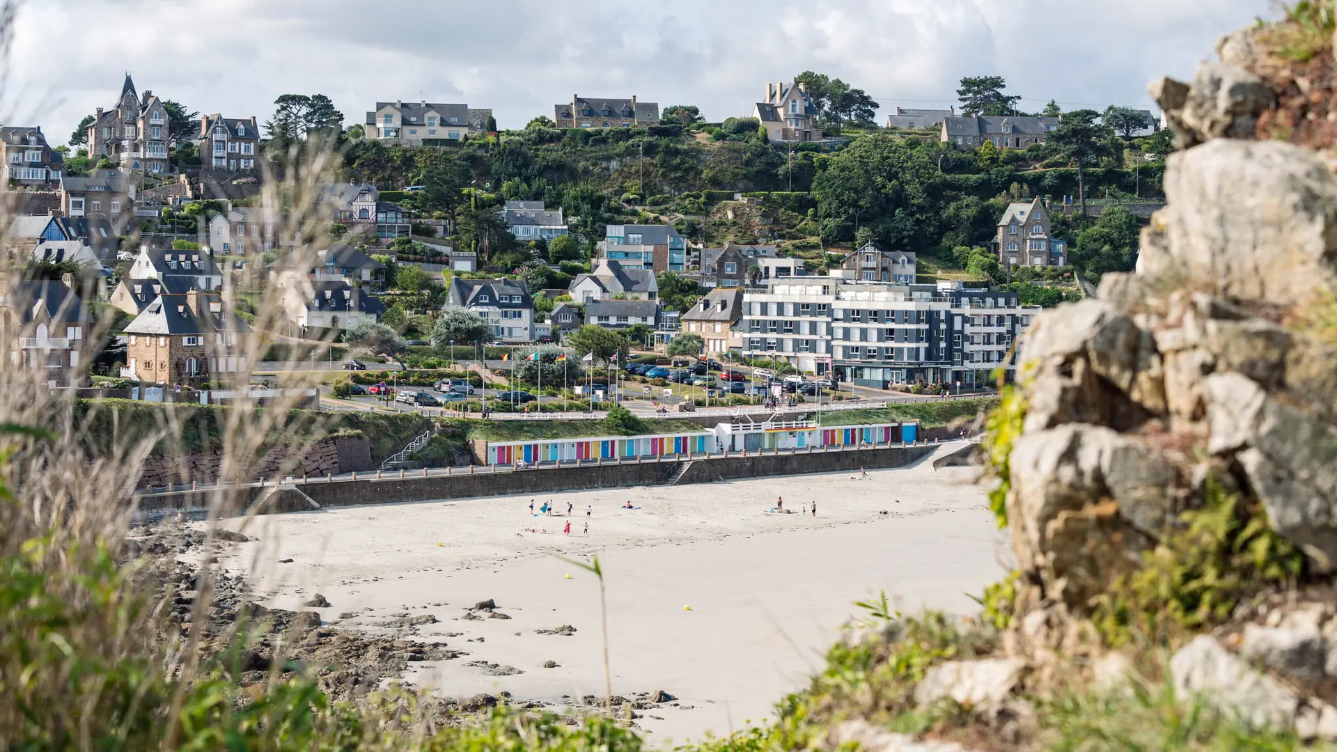 77-SB-Perros-Guirec-Plage de Trestignel et Pointe du Chateau-BD©JeremyJehanin-2024
