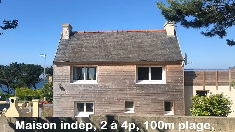 1- 2022-01 maison mouettes vue extérieure avec mer et terrasse avec texte