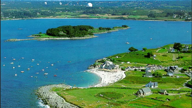 Vue sur la baie de Pors Gelen