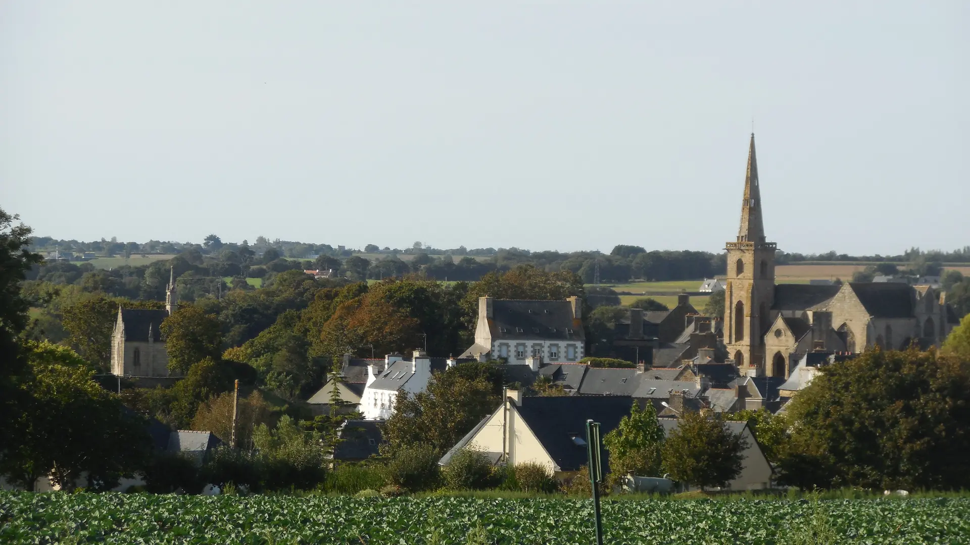 Vue sur La Roche Derrien