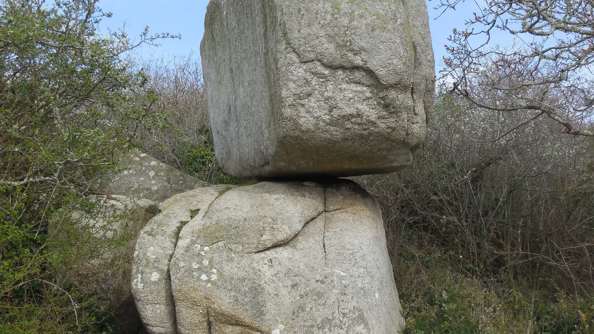 Roche Branlante le Yaudet