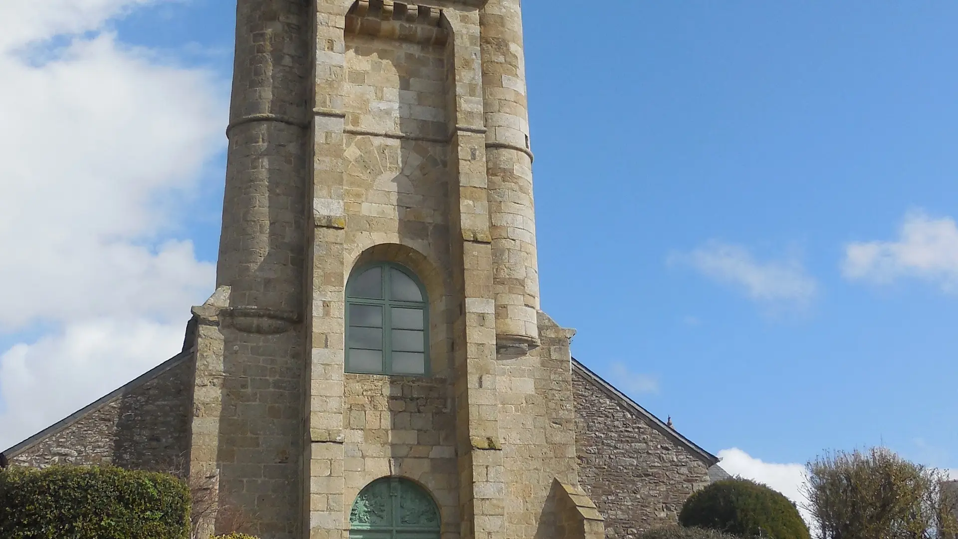 Eglise Saint Pierre Pleudaniel