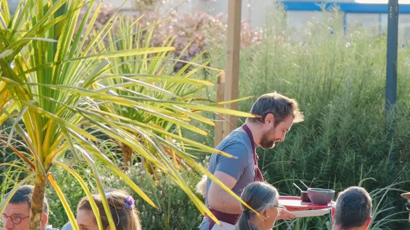 FF7838F8-0E2E-4D4C-AADC-0459E9FE0646