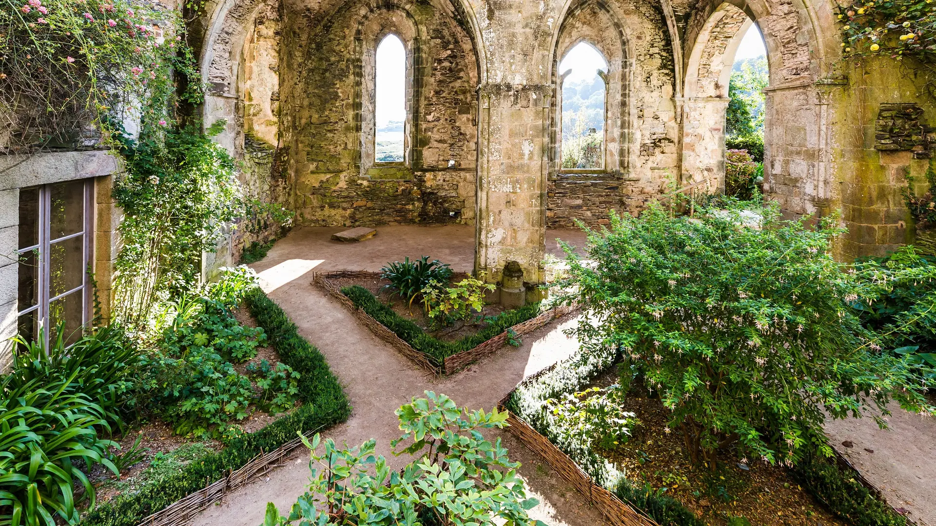 Jardin du transept de Beauport