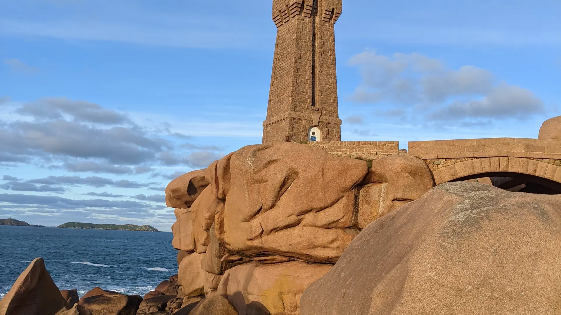 Le Phare de Men Ruz à Ploumanac'h