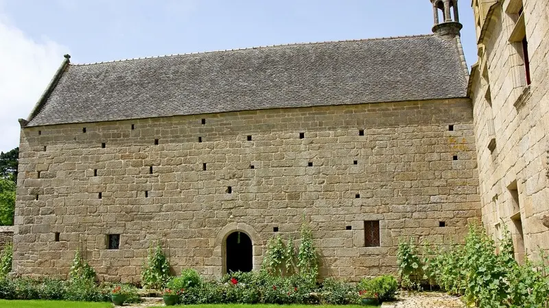 Manoir de Lesmoal Grange à Lin F. Cotten