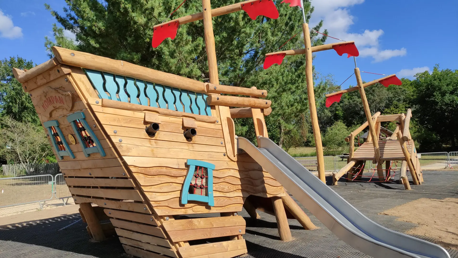 Parc St Anne bateau pirate