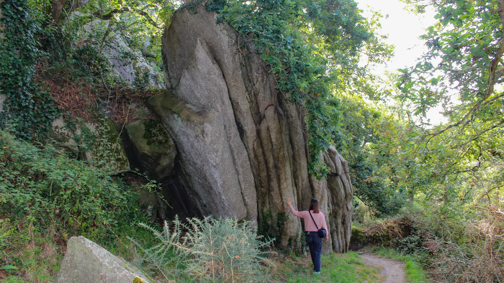 Porte sud aux Rochers de Beaumanoir