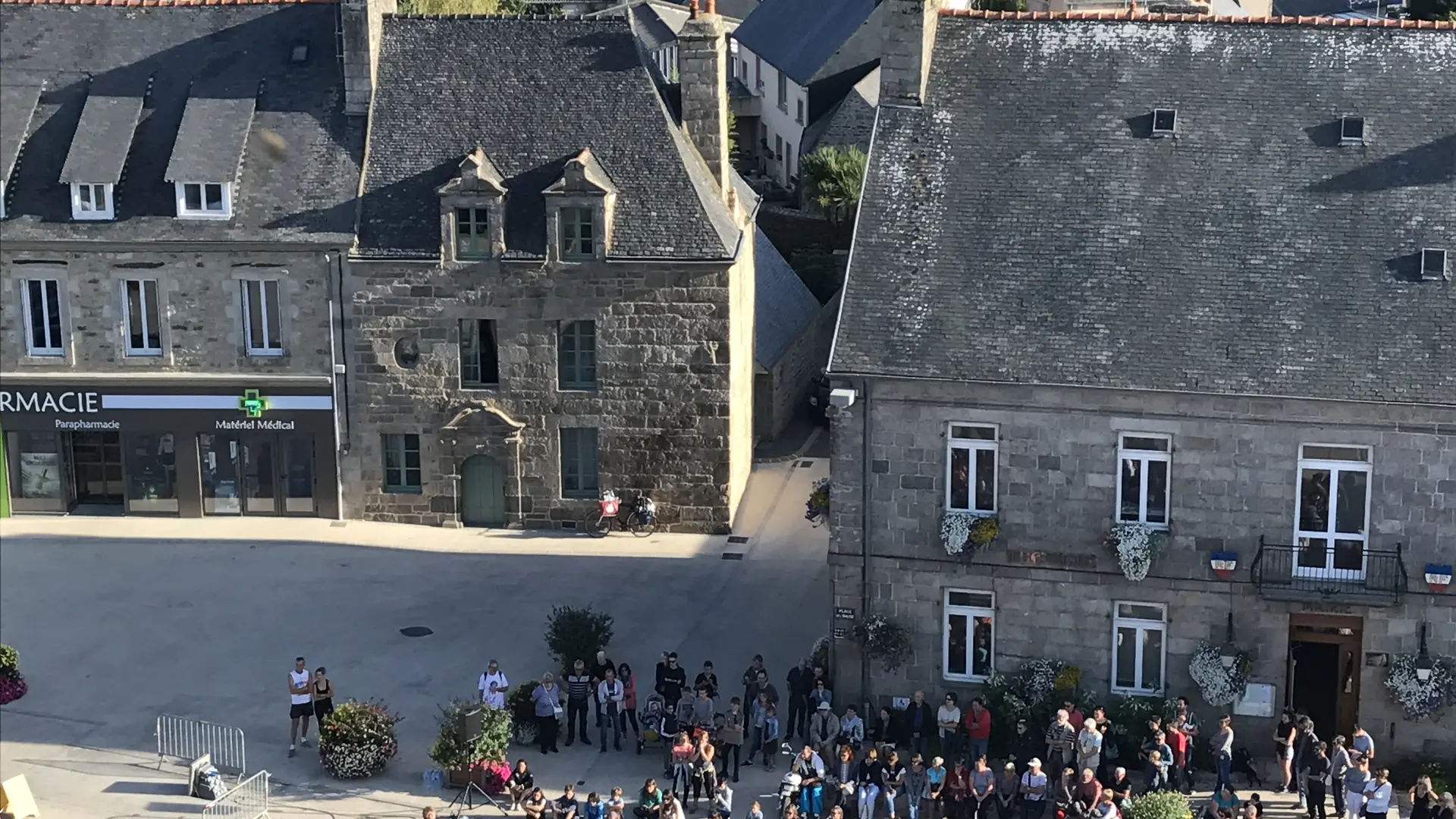 Plouaret - Place du bourg - Plouaret