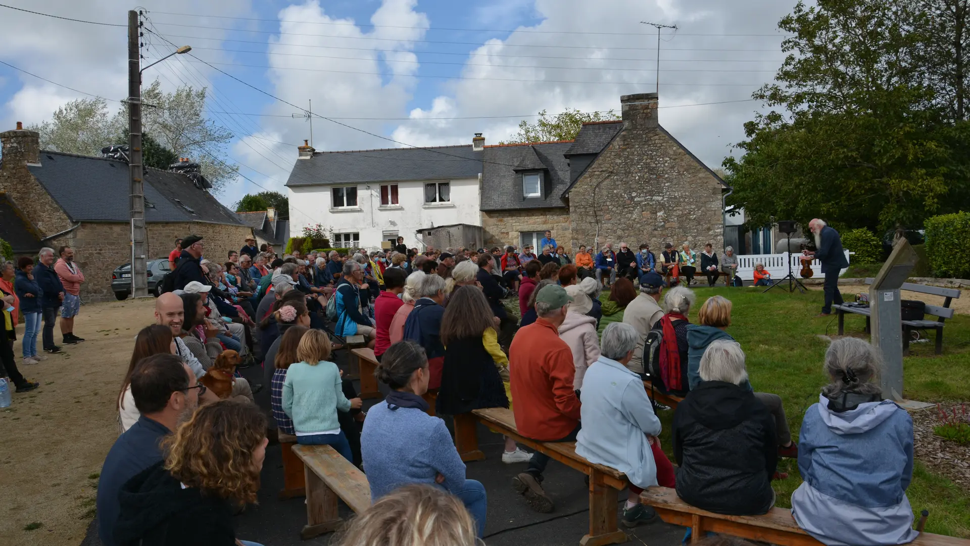 Les Echappées de luzel autour du calvaire de Maudez