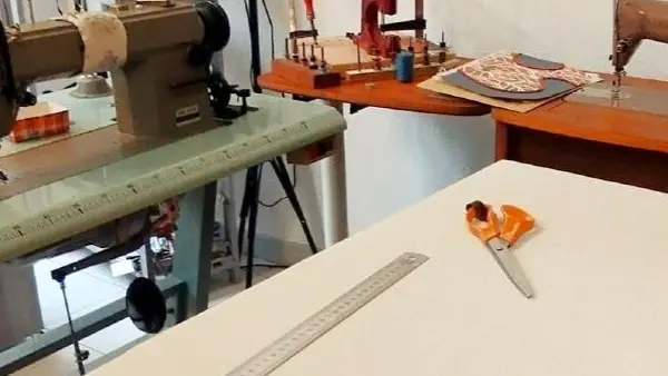 Sigalane atelier de créatrice en maroquinerie textile à Tréguier dans les Côtes d'amor en Bretagne.