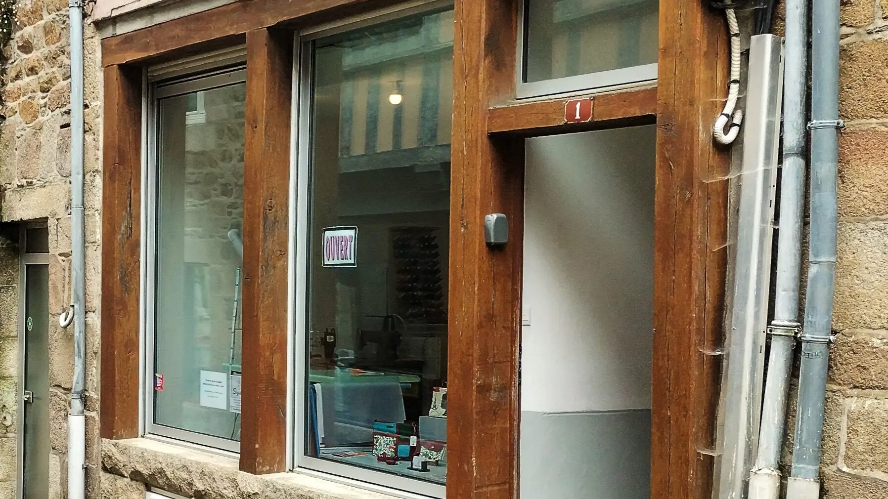 Sigalane atelier de créatrice en maroquinerie textile à Tréguier dans les Côtes d'amor en Bretagne..