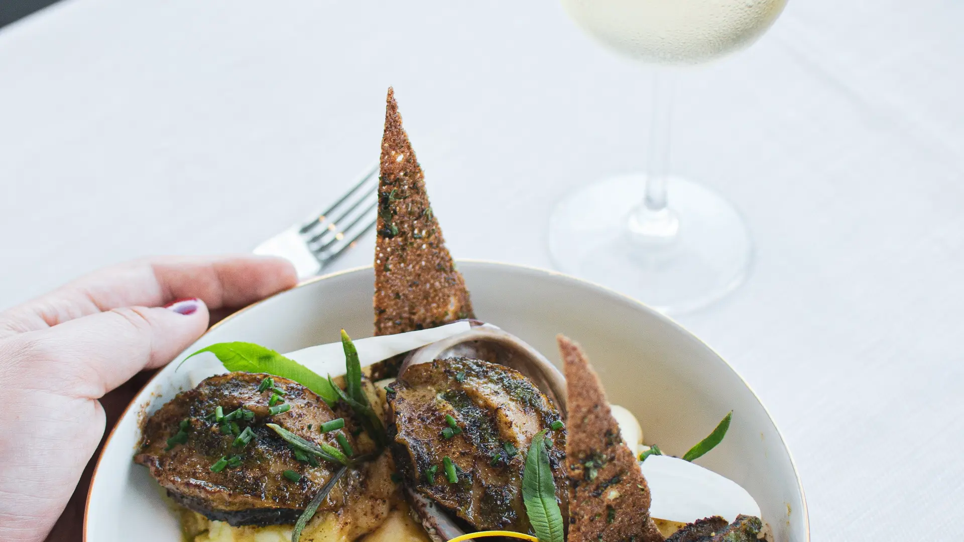 TABLE DE LA VILLA - Ormeaux @HBA.DelphineErhel