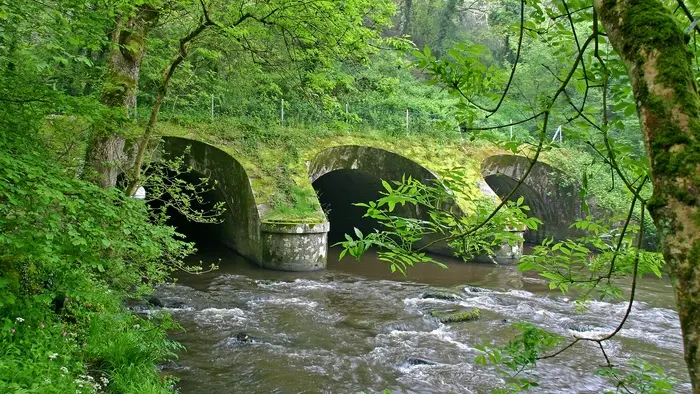 Le Viaduc de Trégrom