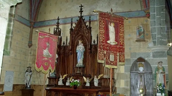 église St Brandan intérieur G. Leroi (1)