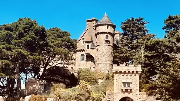 12 Château de Costaérès (privé)