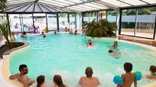 Piscine intérieure