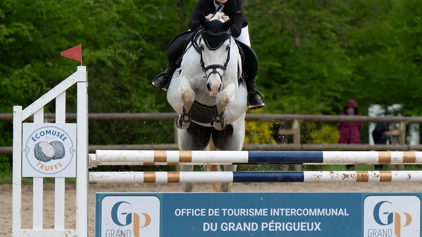 Centre cheval Poney St Antoine d'Auberoche