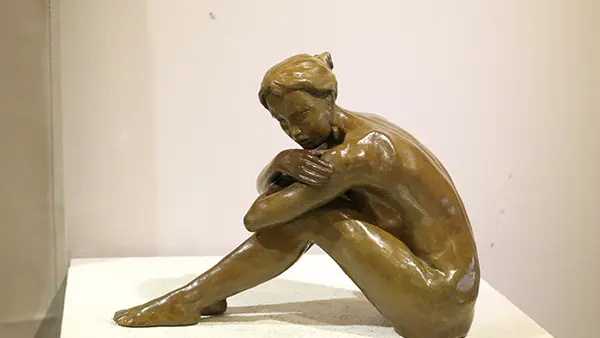 004 Léa bronze
