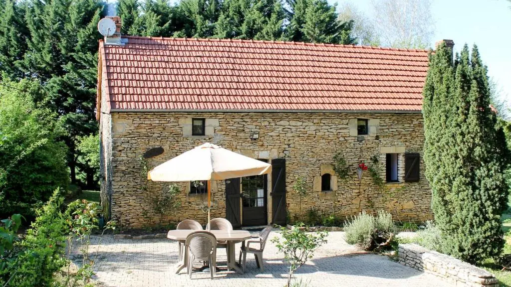 050010- montant de fage -location de vacances - piscine privée - entre sarlat et lascaux(2)