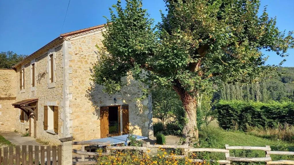 1_Domaine de Leycot - Gîte ADOREI