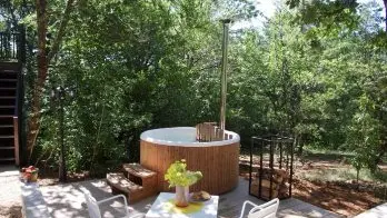 10-Bain-Suedois_Cabane-du-Rouge-Gorge