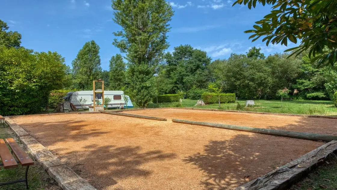 CAMPING LE PONTILLOU boulodrome