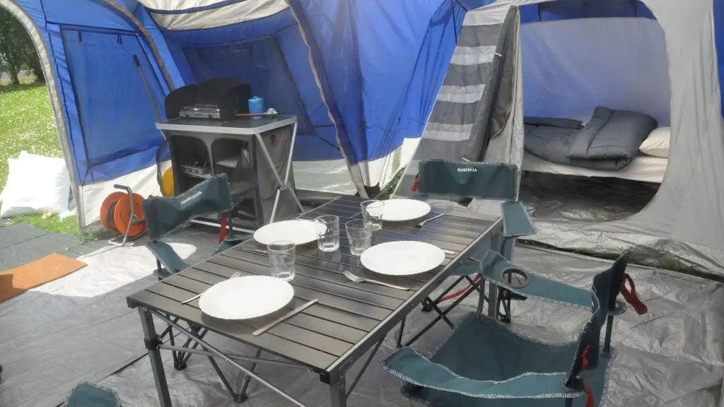 tente camping le plein air neuvicois