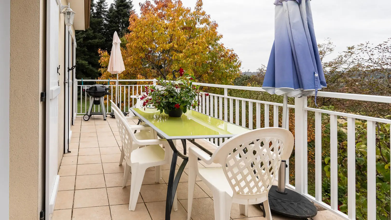 terrasse maison des cerisiers 1