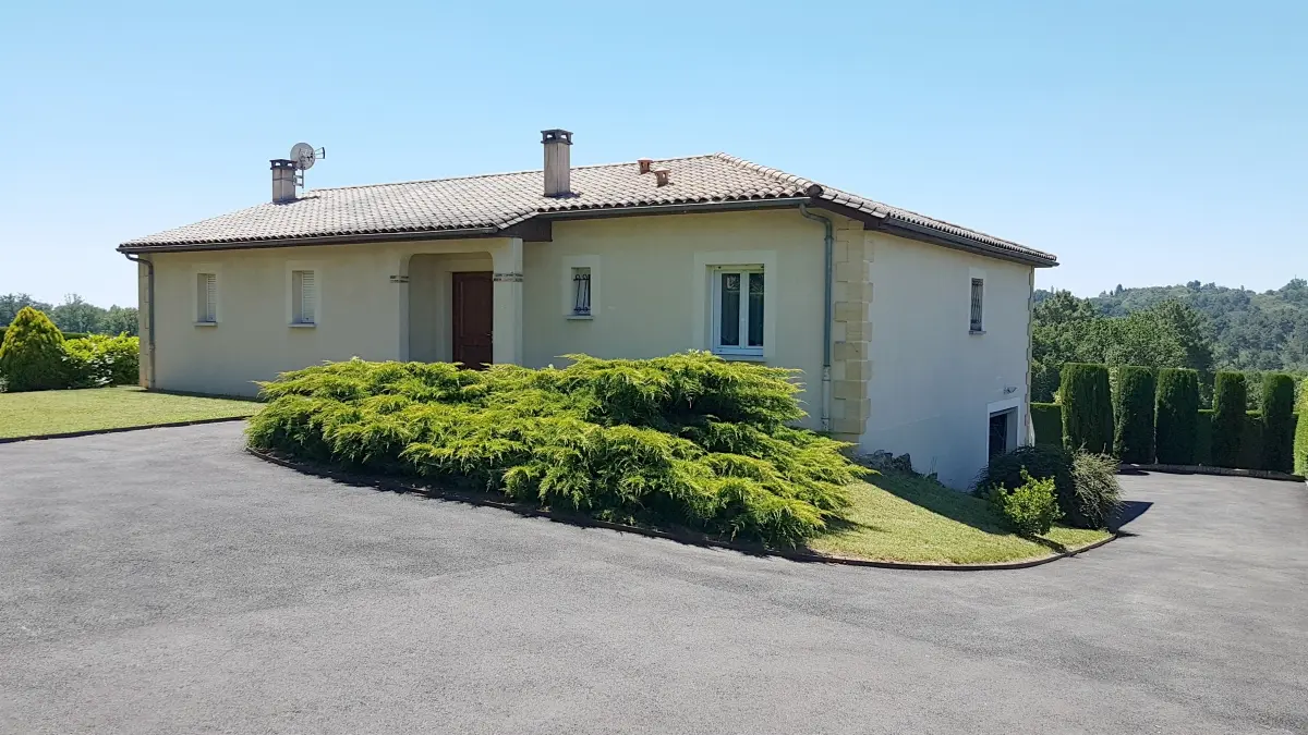 villa des pres - piscine couverte - proche sarlat2