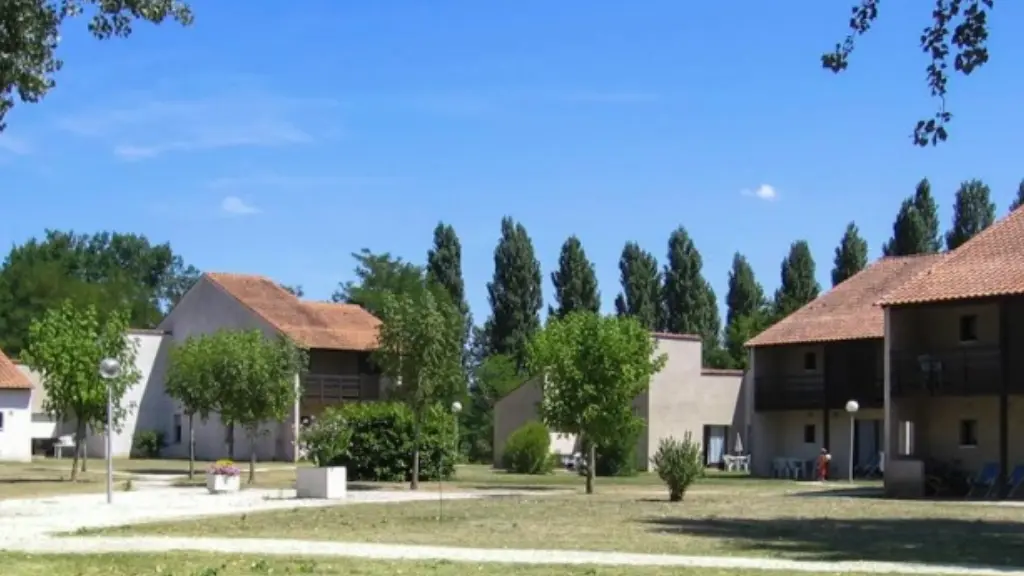 village_gîtes_bretou