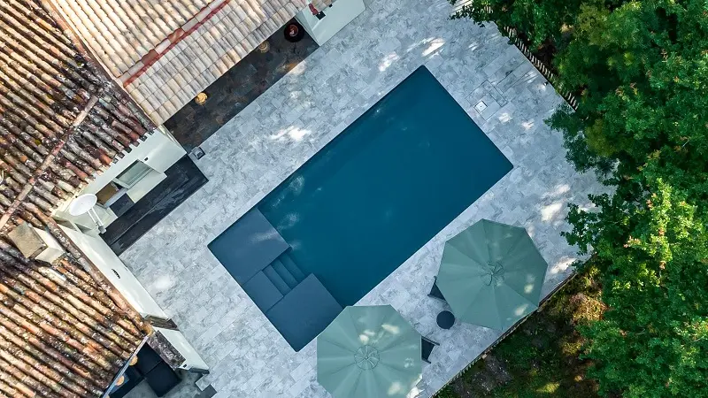 B&B Domaine pré de l'étang - piscine vue du ciel