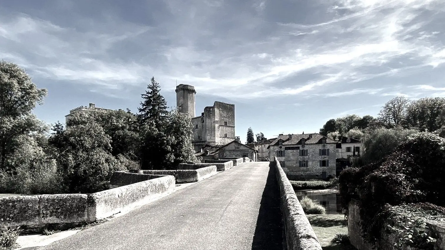 BOURDEILLES-Boucle de Bourdeilles-Chateau